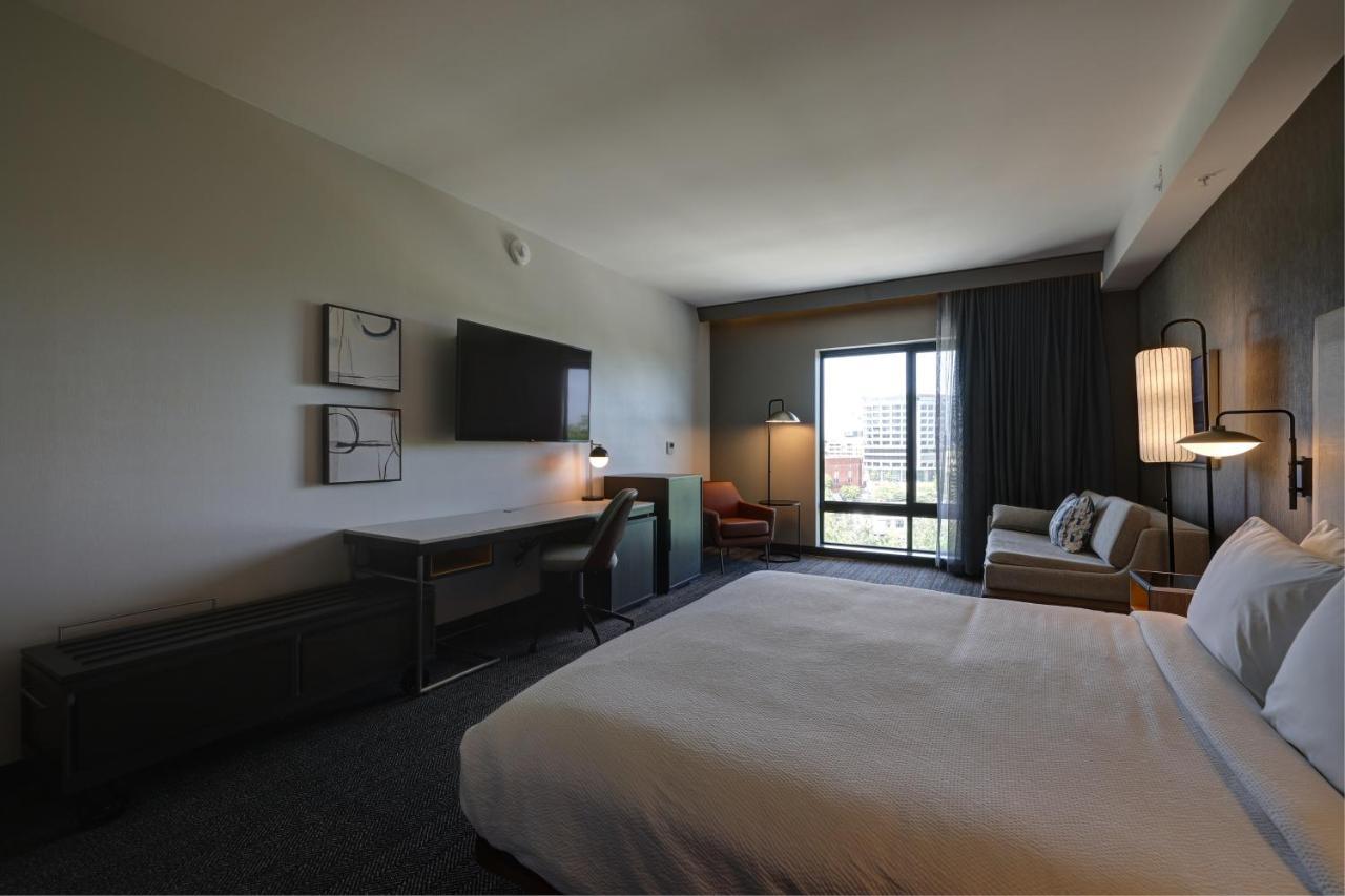 คอร์ตยาร์ด ไอโอวา ซิตี้ Hotel ไอโอวาซิตี ภายนอก รูปภาพ