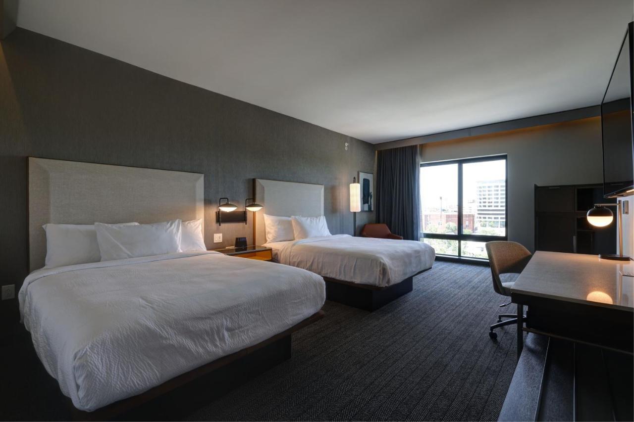 คอร์ตยาร์ด ไอโอวา ซิตี้ Hotel ไอโอวาซิตี ภายนอก รูปภาพ